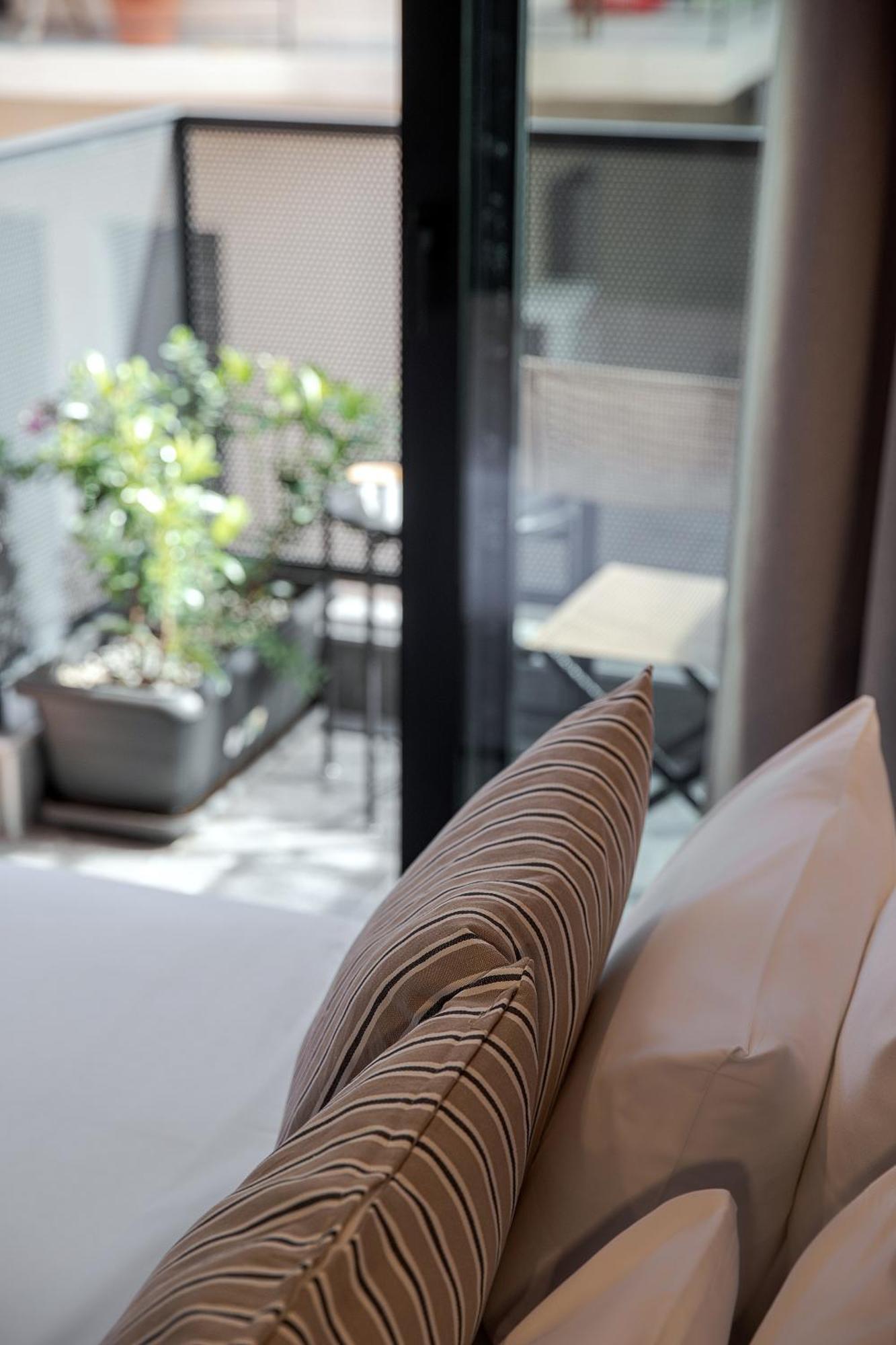 Bonnie Athens By Nin&Bau Hotel ภายนอก รูปภาพ